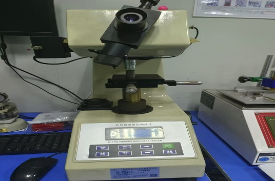 硬度机